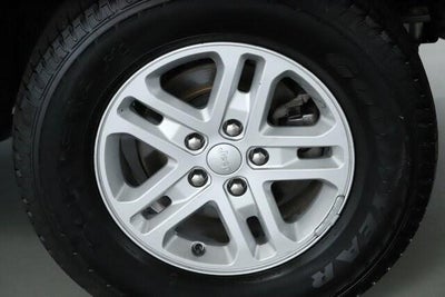 2023 Jeep Grand Cherokee Laredo 4x4