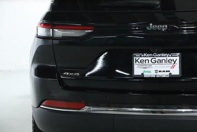 2023 Jeep Grand Cherokee Laredo 4x4