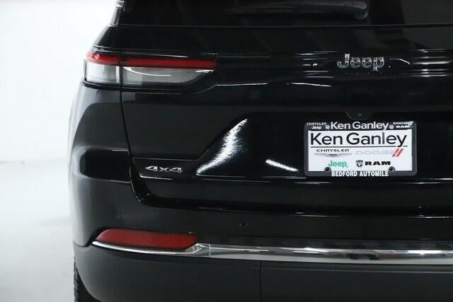 2023 Jeep Grand Cherokee Laredo 4x4