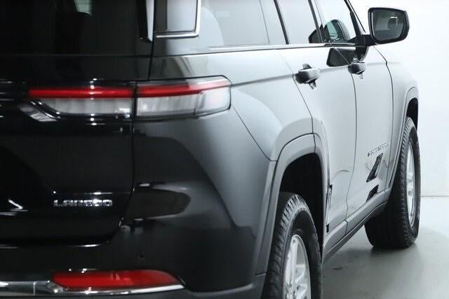 2023 Jeep Grand Cherokee Laredo 4x4