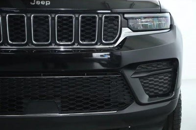 2023 Jeep Grand Cherokee Laredo 4x4