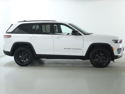 2025 Jeep Grand Cherokee Altitude X 4x4