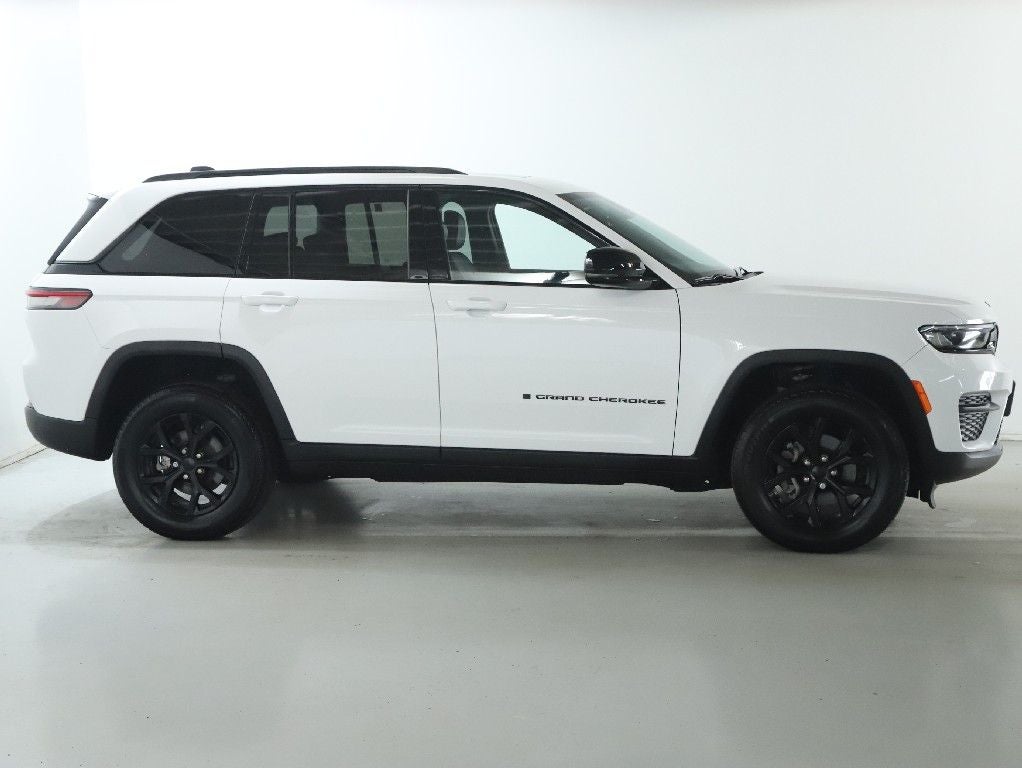 2025 Jeep Grand Cherokee Altitude X 4x4
