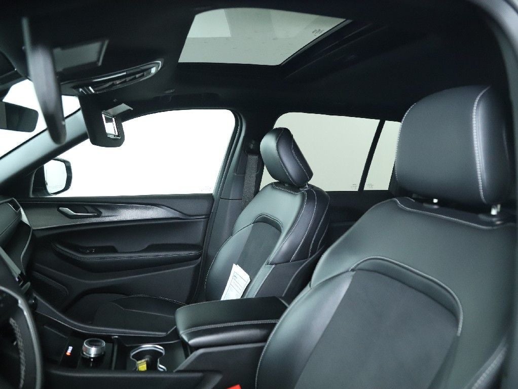 2025 Jeep Grand Cherokee Altitude X 4x4