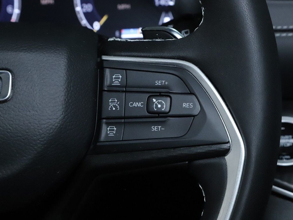 2025 Jeep Grand Cherokee Altitude X 4x4