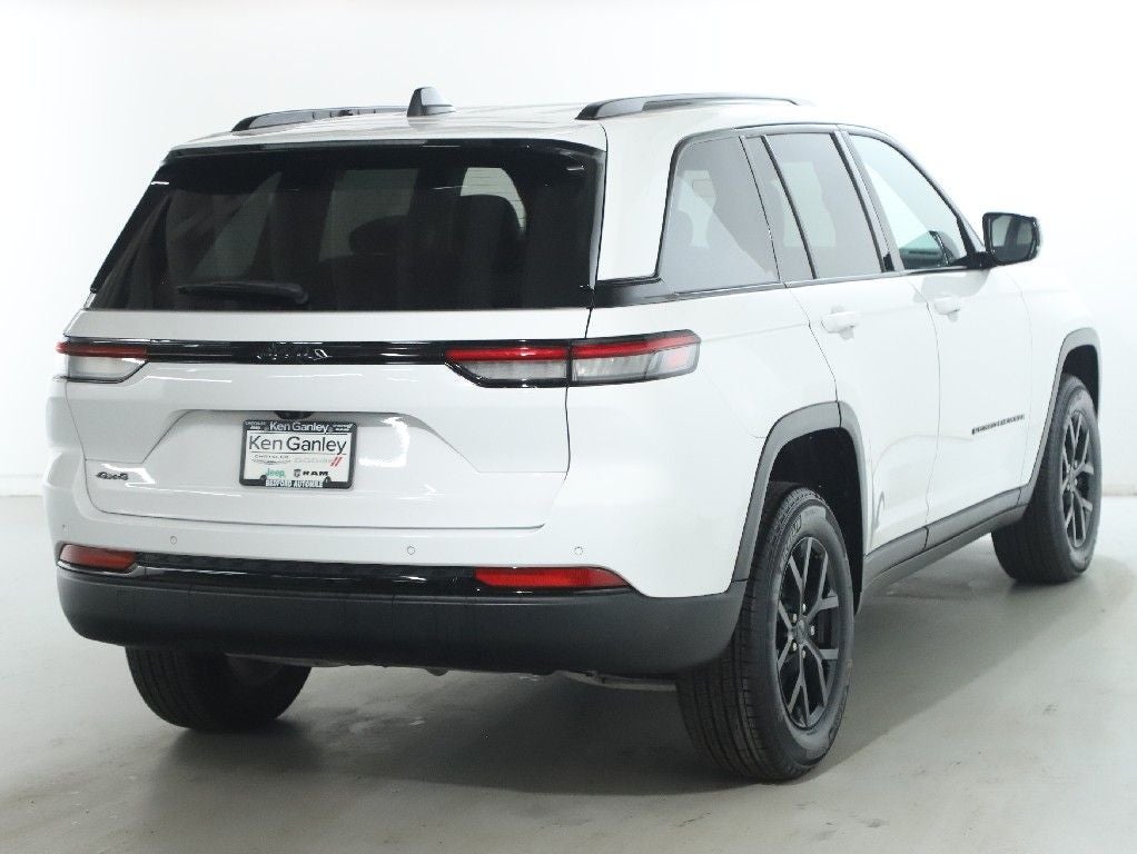 2025 Jeep Grand Cherokee Altitude X 4x4