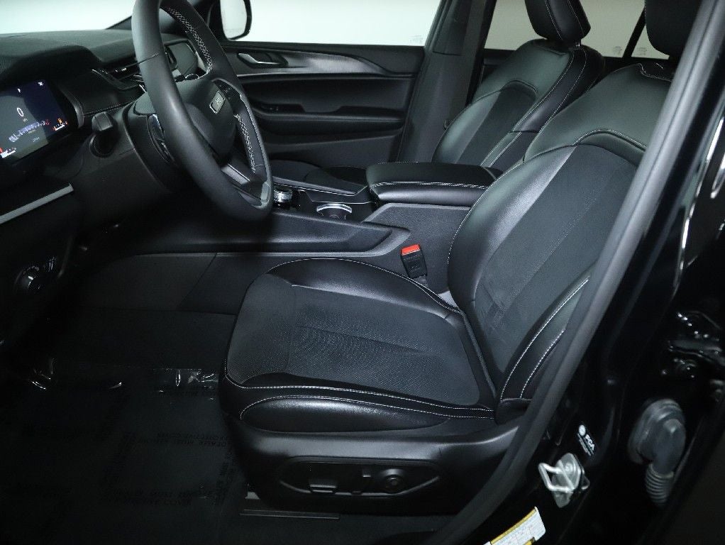 2025 Jeep Grand Cherokee Altitude X 4x4