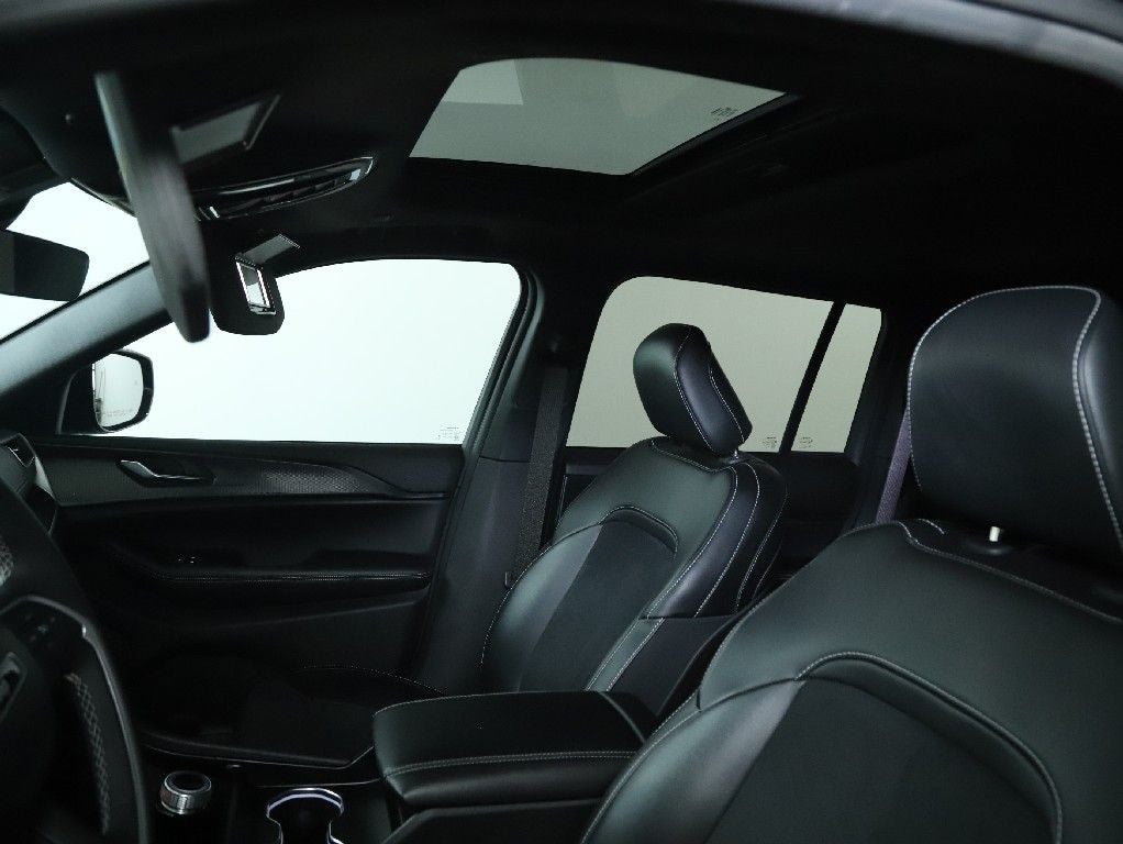 2025 Jeep Grand Cherokee Altitude X 4x4