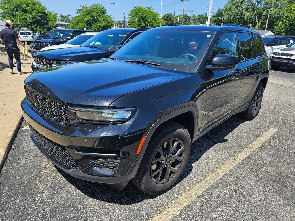 2025 Jeep Grand Cherokee Altitude X 4x4