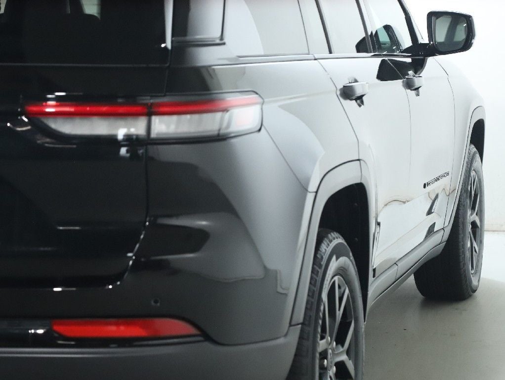 2025 Jeep Grand Cherokee Altitude X 4x4