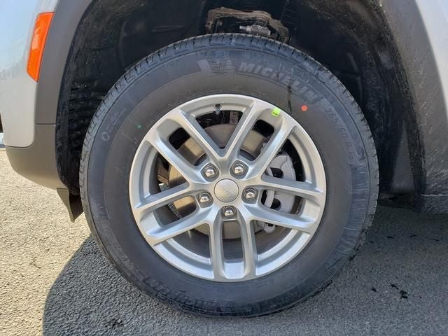 2026 Jeep Grand Cherokee GRAND CHEROKEE LAREDO X 4X4