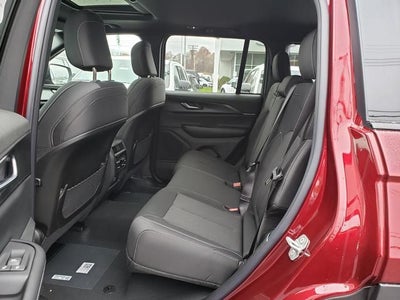 2025 Jeep Grand Cherokee GRAND CHEROKEE LAREDO X 4X4