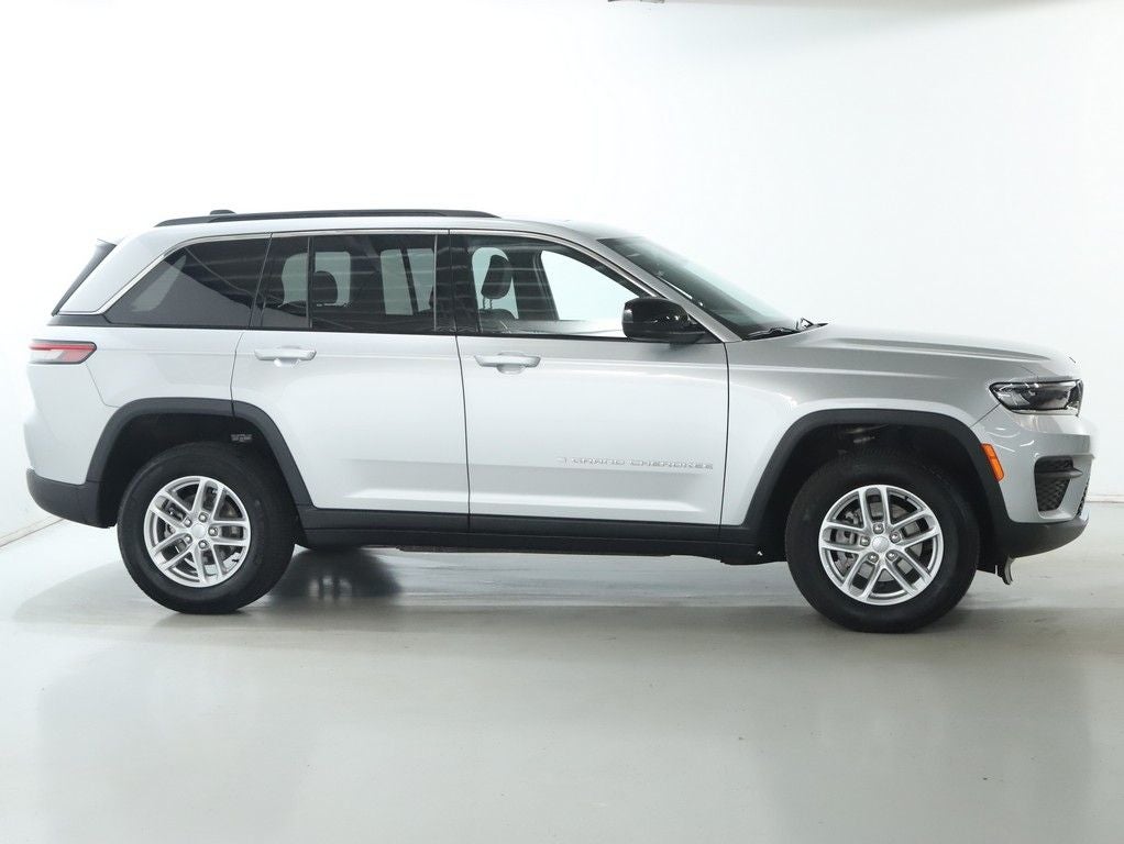 2025 Jeep Grand Cherokee Laredo X 4x4