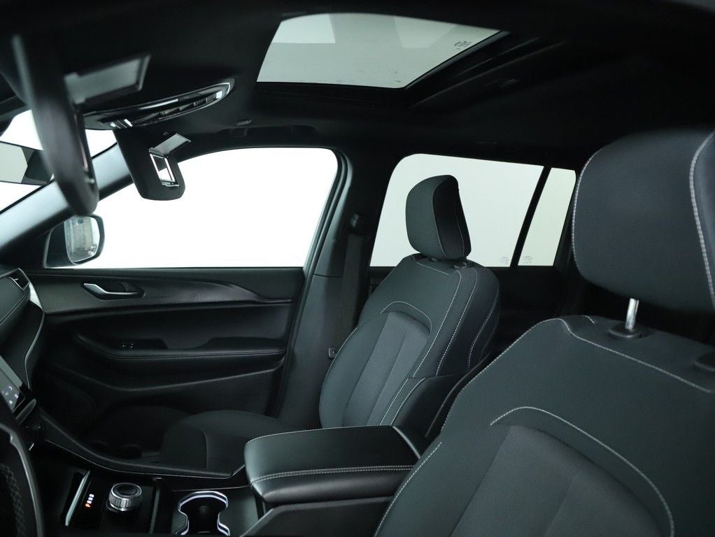 2025 Jeep Grand Cherokee Laredo X 4x4