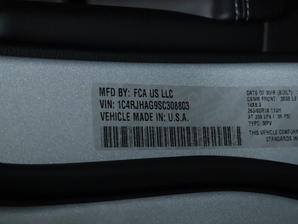 2025 Jeep Grand Cherokee Laredo X 4x4