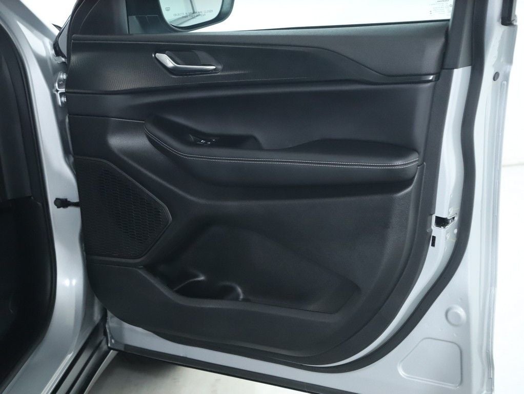 2025 Jeep Grand Cherokee Laredo X 4x4