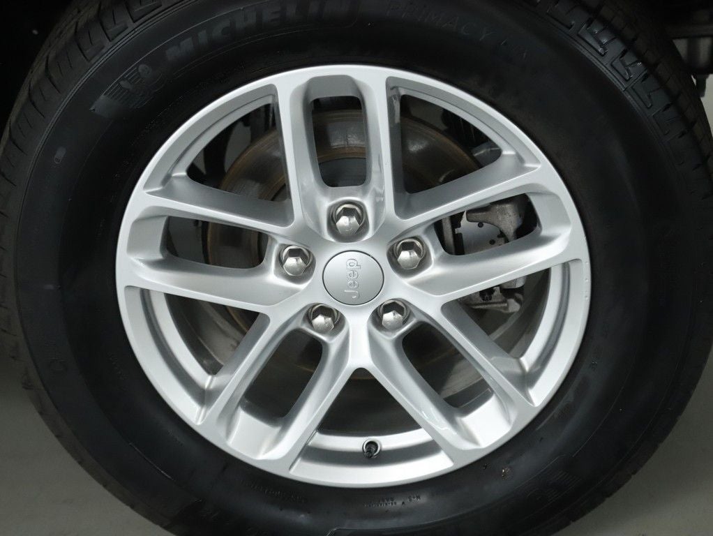 2025 Jeep Grand Cherokee Laredo X 4x4