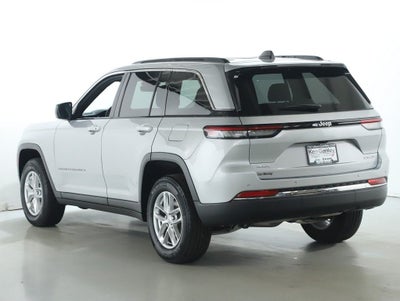 2025 Jeep Grand Cherokee Laredo X 4x4
