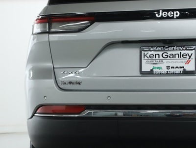 2025 Jeep Grand Cherokee Laredo X 4x4