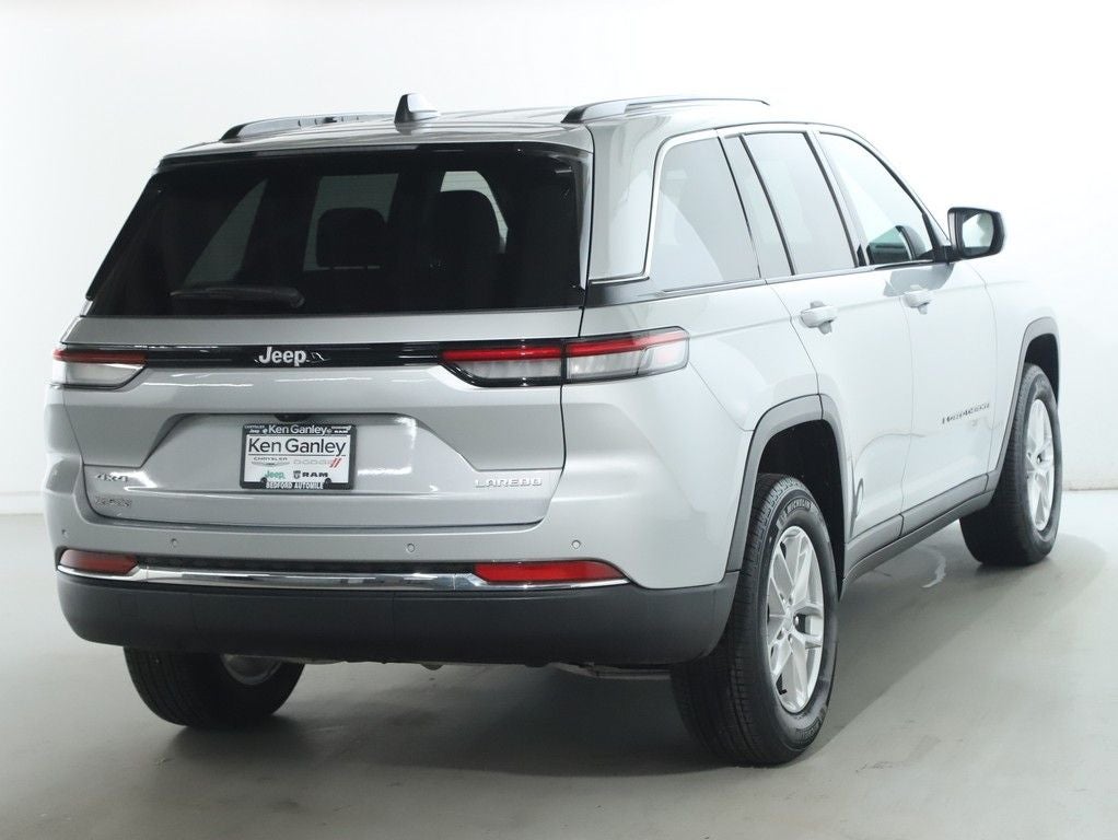 2025 Jeep Grand Cherokee Laredo X 4x4