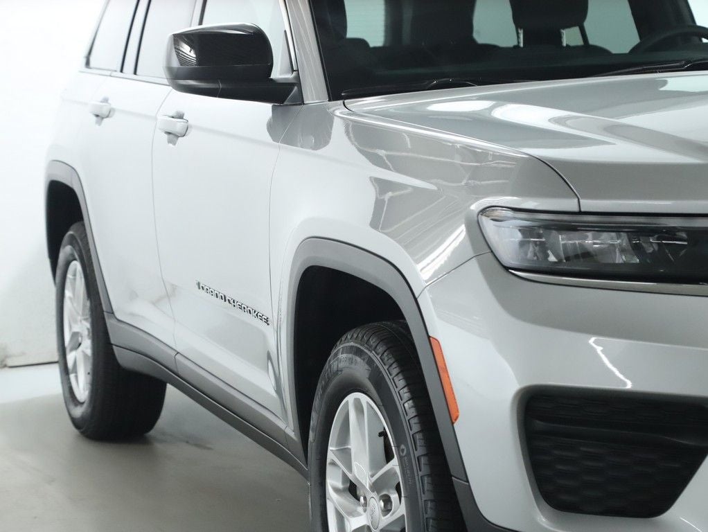 2025 Jeep Grand Cherokee Laredo X 4x4