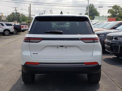 2026 Jeep Grand Cherokee GRAND CHEROKEE LAREDO ALTITUDE 4X4