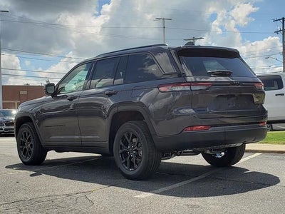 2026 Jeep Grand Cherokee GRAND CHEROKEE LAREDO ALTITUDE 4X4