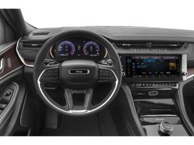 2027 Jeep Grand Cherokee GRAND CHEROKEE LAREDO ALTITUDE 4X4