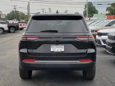 2026 Jeep Grand Cherokee GRAND CHEROKEE LAREDO ALTITUDE 4X4