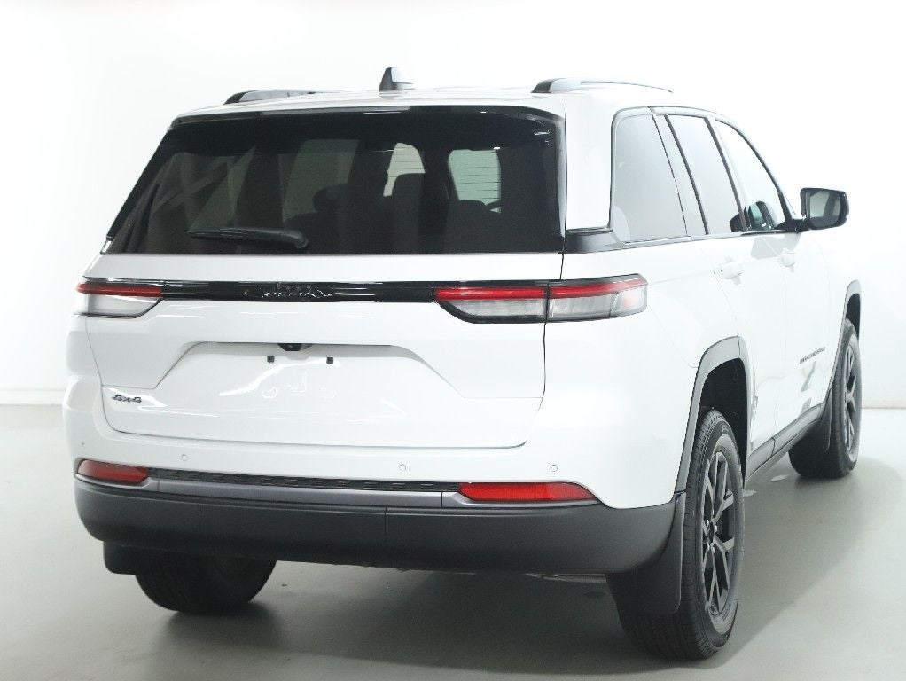 2026 Jeep Grand Cherokee Altitude 4x4