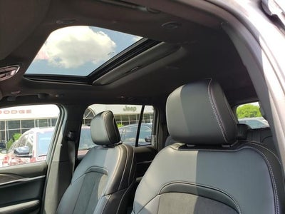 2026 Jeep Grand Cherokee GRAND CHEROKEE LAREDO ALTITUDE 4X4