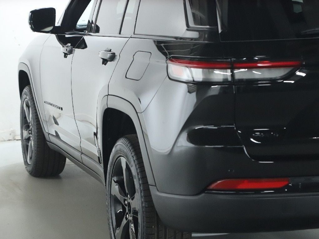 2025 Jeep Grand Cherokee Limited 4x4