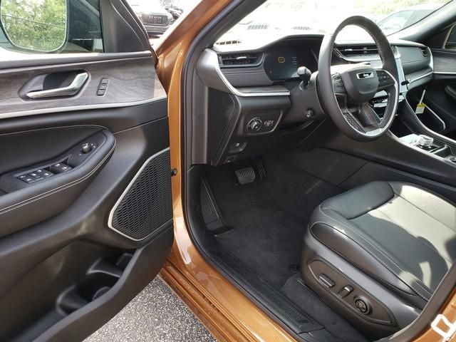 2027 Jeep Grand Cherokee Limited Reserve