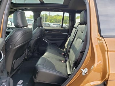 2027 Jeep Grand Cherokee Limited Reserve