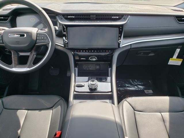 2027 Jeep Grand Cherokee Limited Reserve