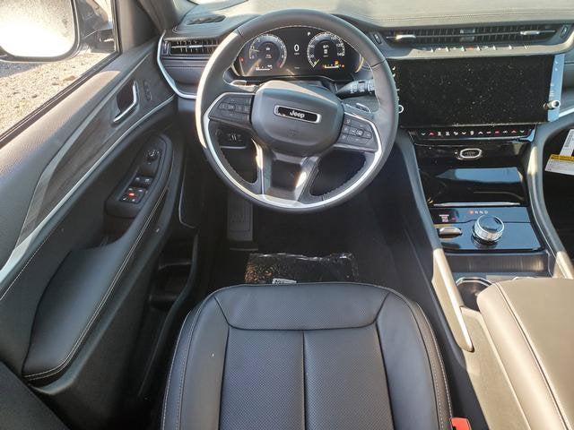 2027 Jeep Grand Cherokee GRAND CHEROKEE LIMITED RESERVE 4X4