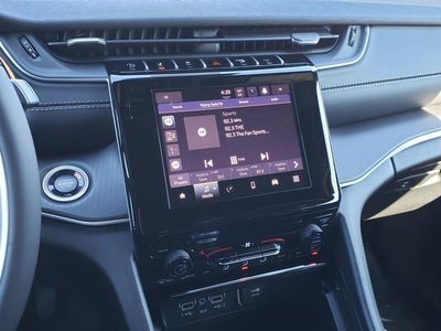 2025 Jeep Grand Cherokee GRAND CHEROKEE L LAREDO X 4X4