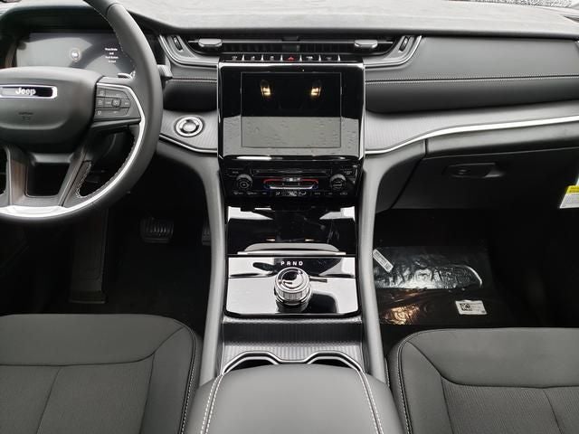 2025 Jeep Grand Cherokee GRAND CHEROKEE L LAREDO X 4X4