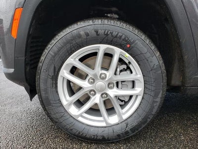 2025 Jeep Grand Cherokee GRAND CHEROKEE L LAREDO X 4X4