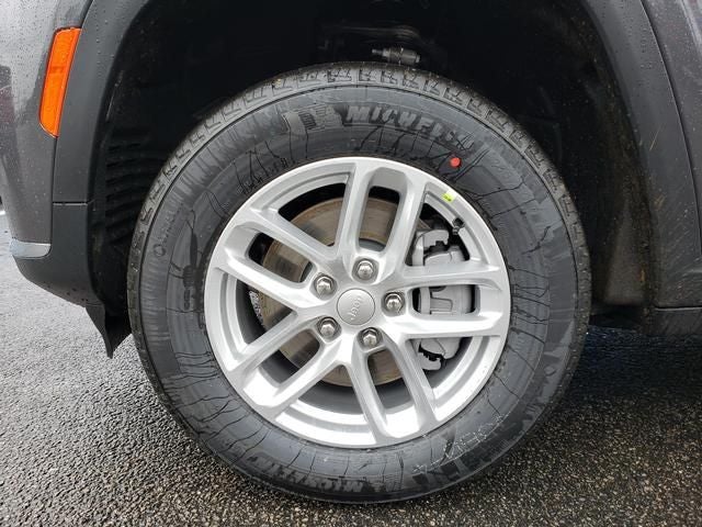2025 Jeep Grand Cherokee GRAND CHEROKEE L LAREDO X 4X4