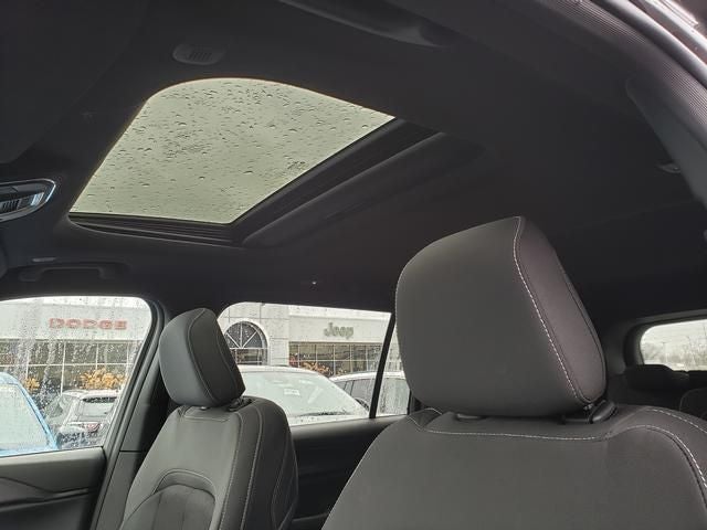 2025 Jeep Grand Cherokee GRAND CHEROKEE L LAREDO X 4X4