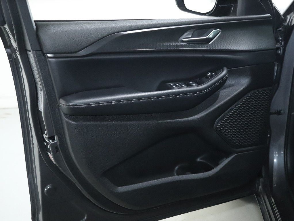 2024 Jeep Grand Cherokee L Altitude 4x4