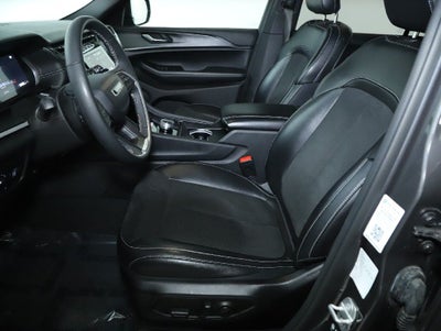 2024 Jeep Grand Cherokee L Altitude 4x4