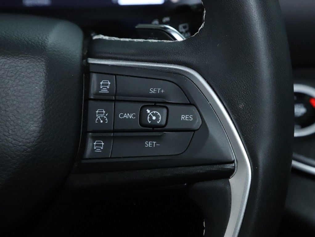 2024 Jeep Grand Cherokee L Altitude 4x4