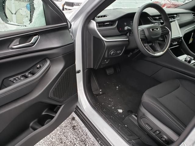 2025 Jeep Grand Cherokee GRAND CHEROKEE L LAREDO X 4X4