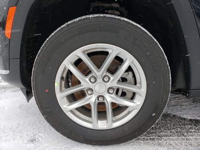 2025 Jeep Grand Cherokee GRAND CHEROKEE L LAREDO X 4X4