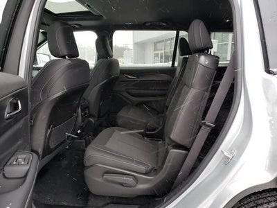 2025 Jeep Grand Cherokee GRAND CHEROKEE L LAREDO X 4X4