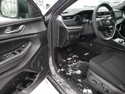 2025 Jeep Grand Cherokee GRAND CHEROKEE L LAREDO X 4X4