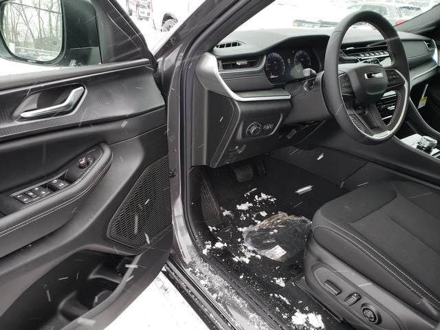 2025 Jeep Grand Cherokee GRAND CHEROKEE L LAREDO X 4X4