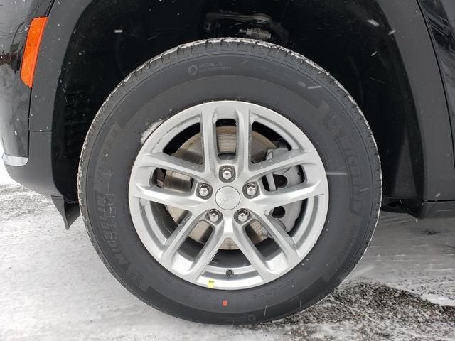 2025 Jeep Grand Cherokee GRAND CHEROKEE L LAREDO X 4X4